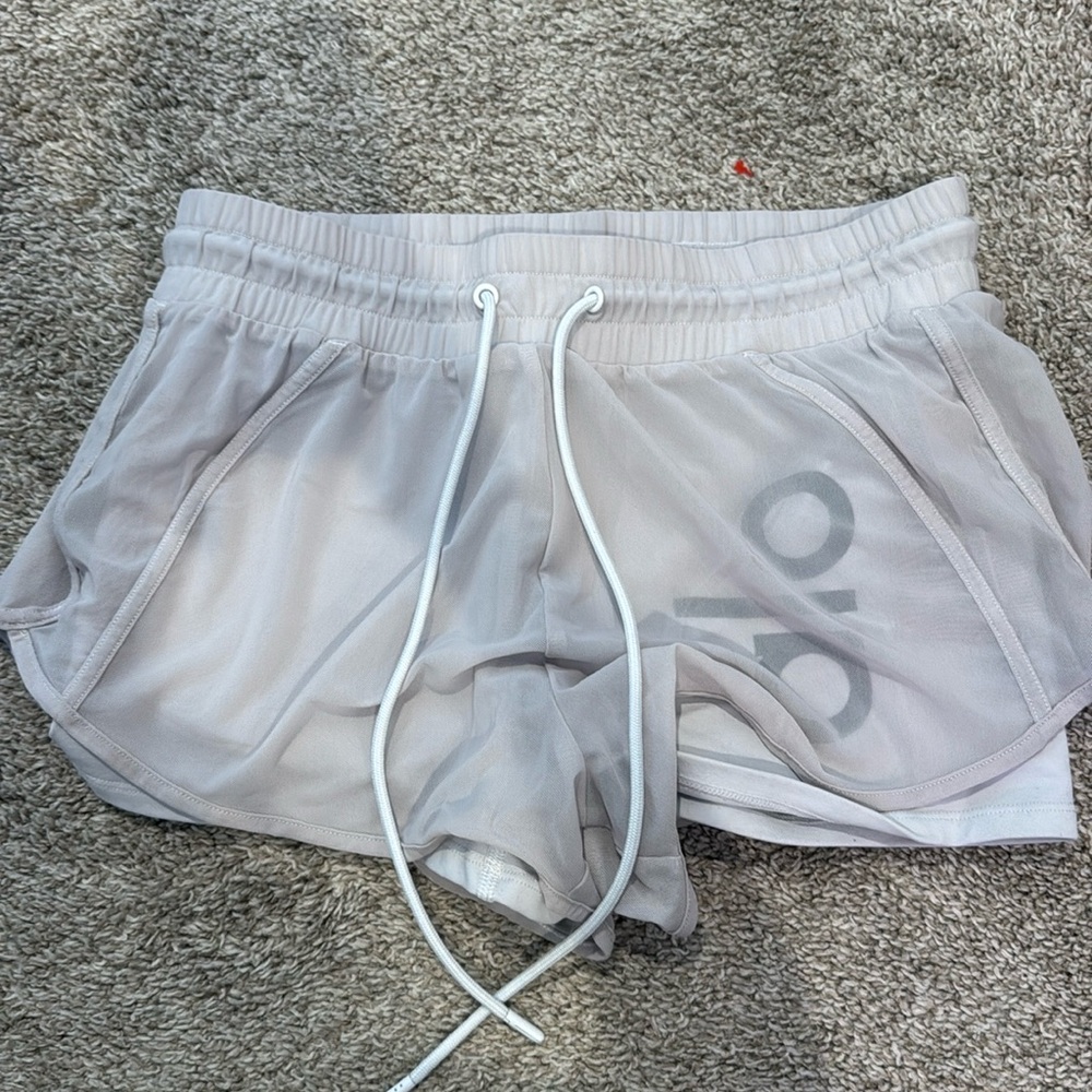 Alo White shorts
